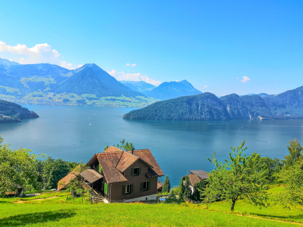 欧洲最浪漫的小镇瑞士琉森景美人少颜值爆棚