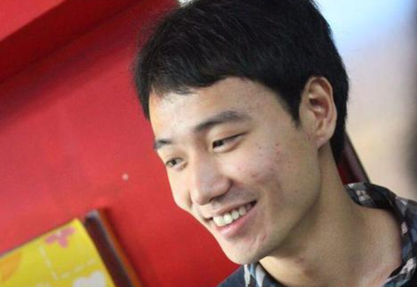 老k传奇经历回顾:老k游戏名为kyo(王济宝),他和吴智辉,夜枫,陈文俊被