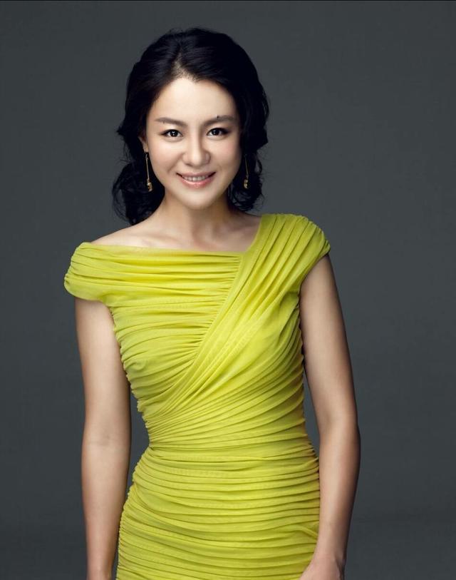 千娇百媚一颗痣美艳绝伦无人及赛西施沈傲君不一样的人生