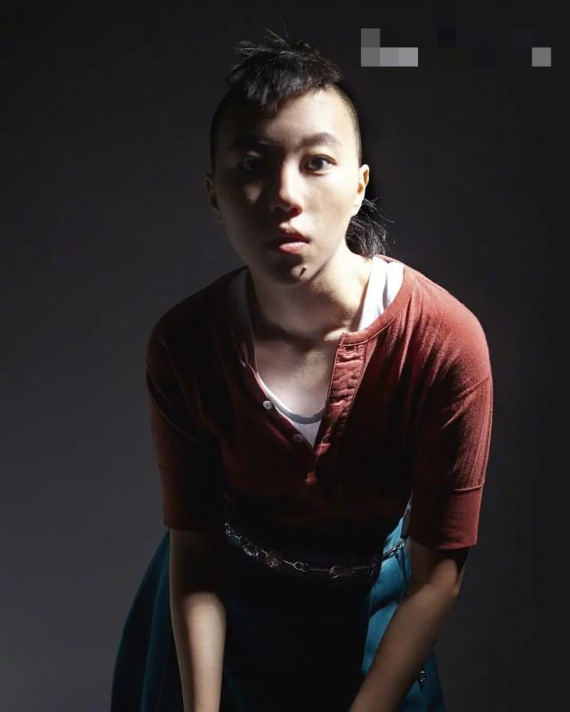 前段时间,窦靖童与周迅还有陈建斌等人主演的电影,发布了首支预告