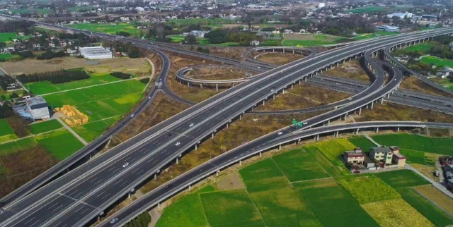 按4车道标准修建,起终点是你家吗|四川|高铁|高速公路|成阿高速