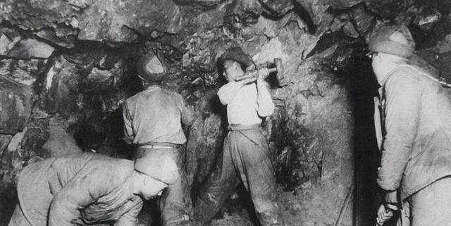 上甘岭战役时,为什么在范弗里特弹药量的狂轰滥炸下依旧守得住?