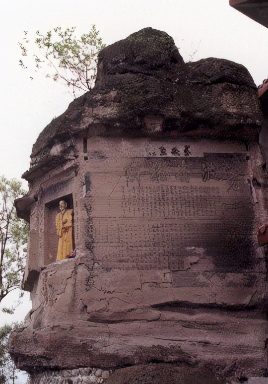 铜梁区文物大美容容光焕发精神抖擞