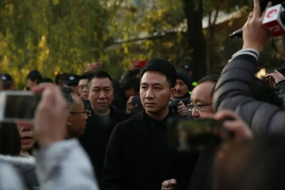 还记得4年前保姆纵火案吗失去挚爱和3个孩子林爸爸现状如何