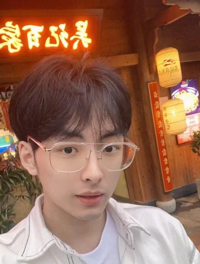 一只鱼动真感情被伤！赖神、德华邀约一只鱼3月14日上演边路对决！