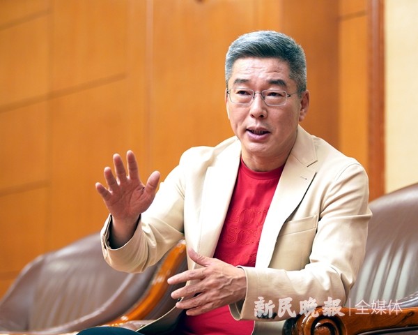 离开央视《足球之夜》后,这几年刘建宏都做了些啥?