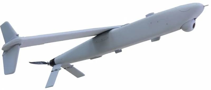 第一种是飞机型无人机,设计上接近于导弹的外形尺寸,机翼呈十字形