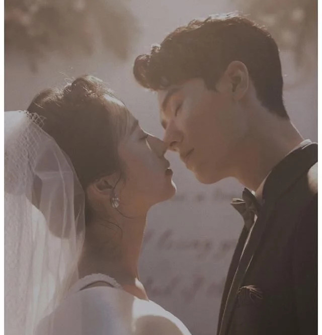 龚俊业务范围太广了继被曝当婚纱模特后又被扒出做过一日男友