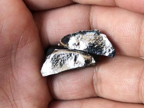 地球最贵的东西普通人难以想象一百克就能买下苹果公司