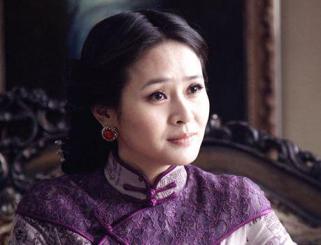 走红,出道多年无绯闻,如今嫁圈外老公超幸福|绯闻|于明加|金婚|演员的