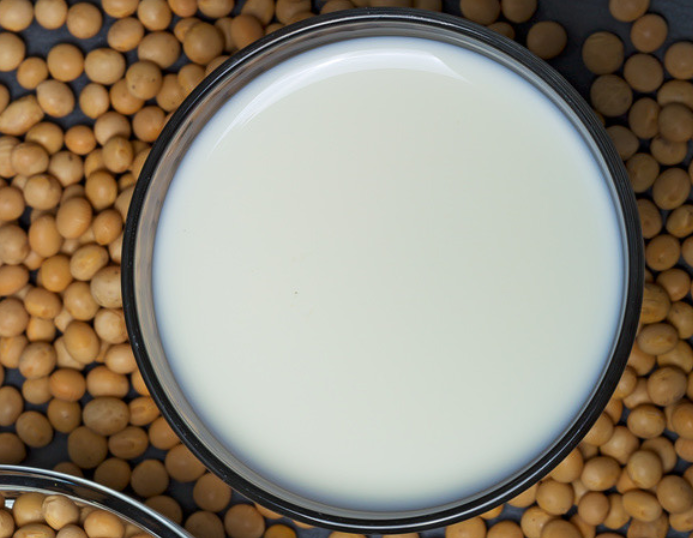 脑梗|男子吃素3个月，突发脑梗瘫痪，医生叹息：3物比肥肉伤血管，尽量少碰