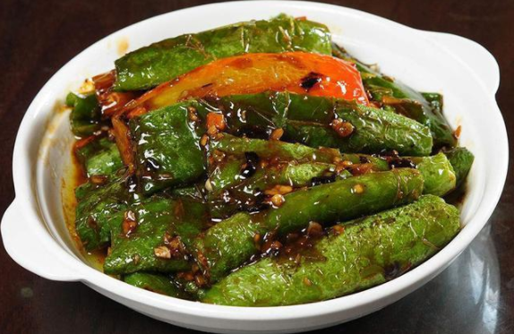 脑梗|男子吃素3个月，突发脑梗瘫痪，医生叹息：3物比肥肉伤血管，尽量少碰