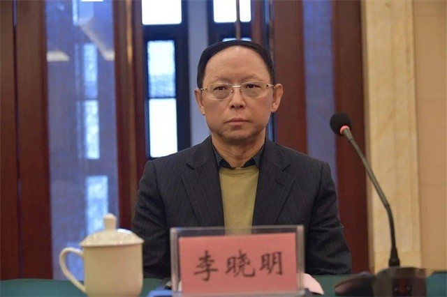 虽然李晓明家族中大部分人已入美籍,但李晓明家族仍在中国低调捞金.