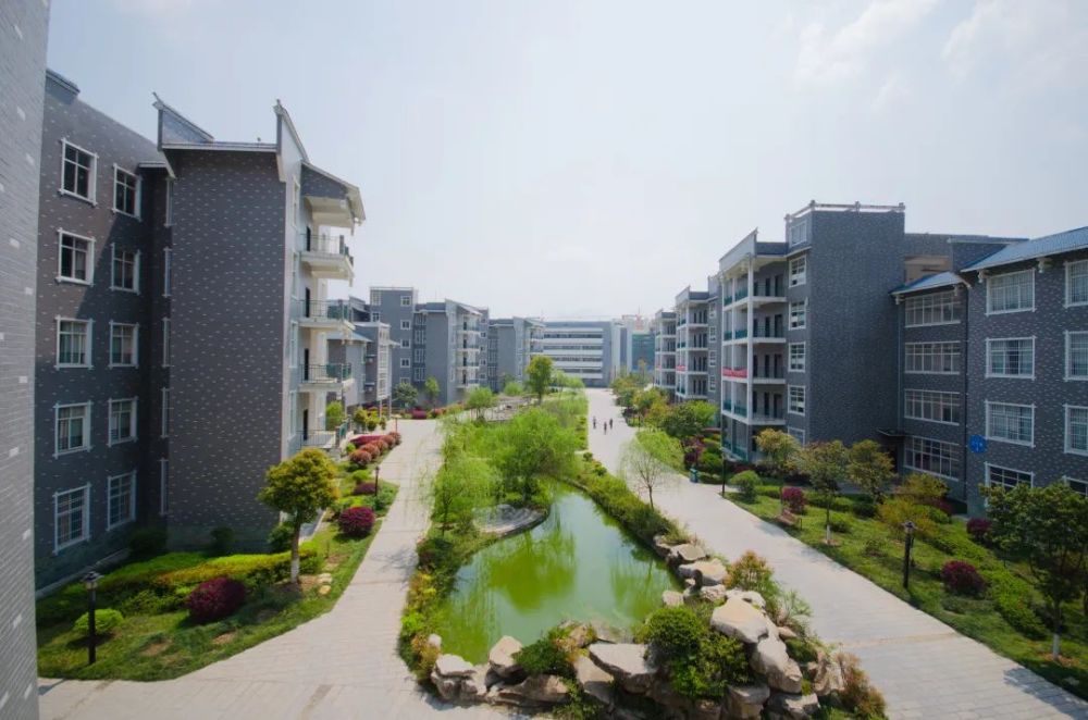 吉首大学张家界学院2021年专升本招生简章