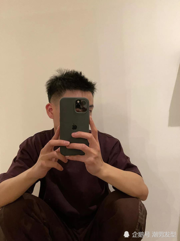 男生夏季不剪这3款短发不知道自己有多帅