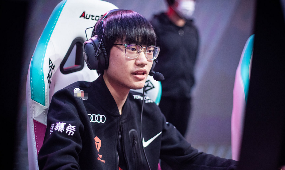 knight没有统治力了从打线中单变成游走型网友道出原因