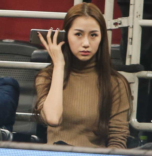 再见孙悦李根说漏嘴36岁的孙悦或退役将和马布里分道扬镳