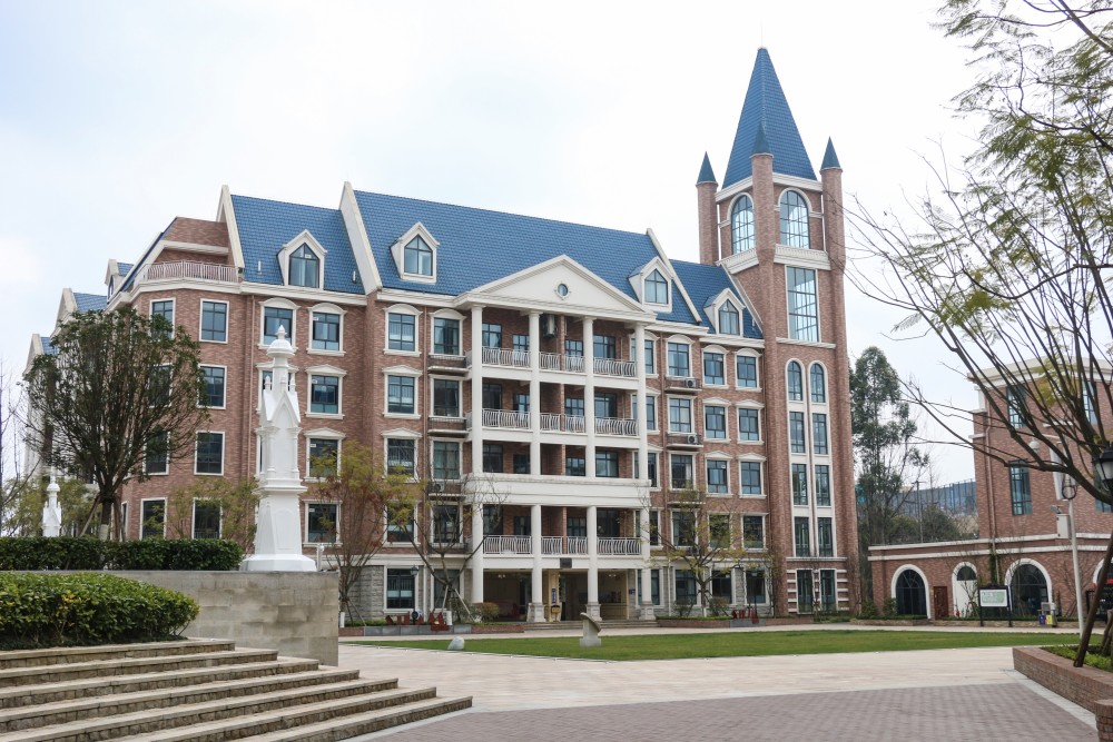 培养学生终生锻炼习惯 新川外国语学校开齐开足体育课