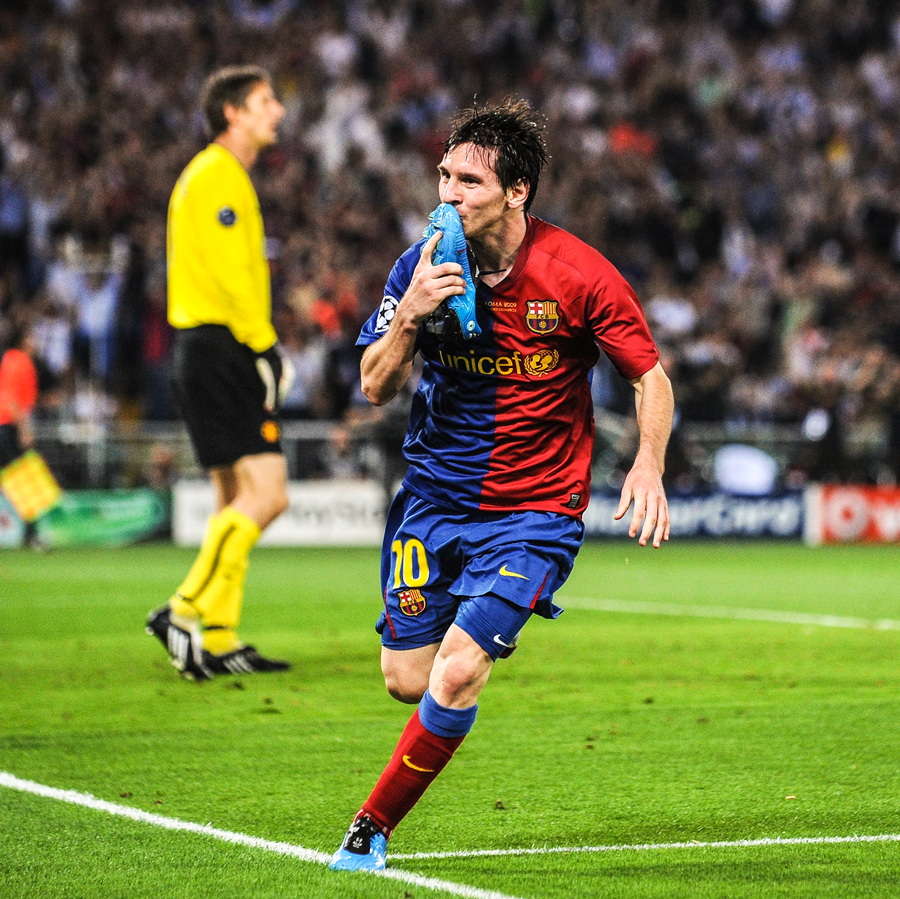 危机剖析巴塞罗那的陷落梅西未来出路在何方