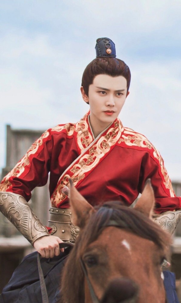 谢景行很会撩,建议他出本《谢景行教你谈恋爱》~一句"江山归你,你归我