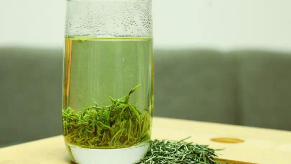 肝硬化|56岁男子不碰烟酒，却确诊肝硬化，医生：3物是“元凶”，赶紧撤下餐桌！