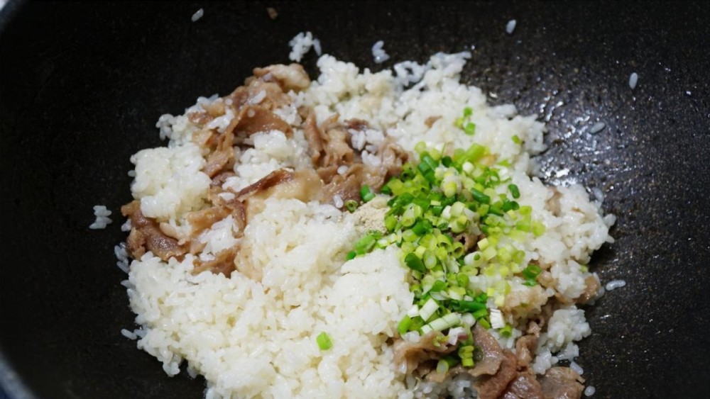 肝硬化|56岁男子不碰烟酒，却确诊肝硬化，医生：3物是“元凶”，赶紧撤下餐桌！