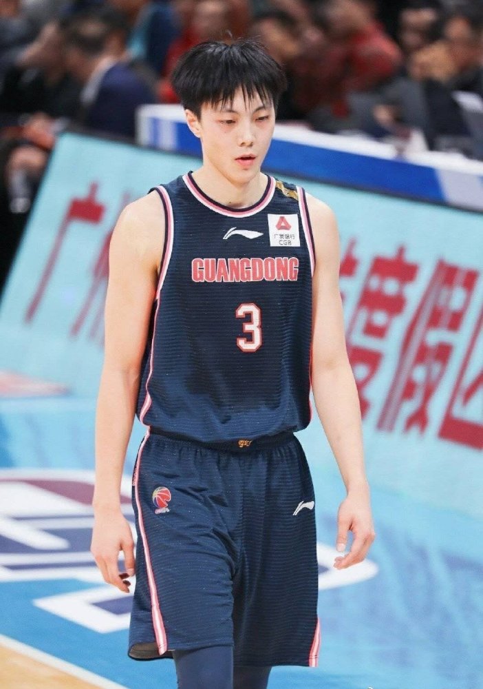 一个和3相关的宝藏男孩胡明轩23岁再出发