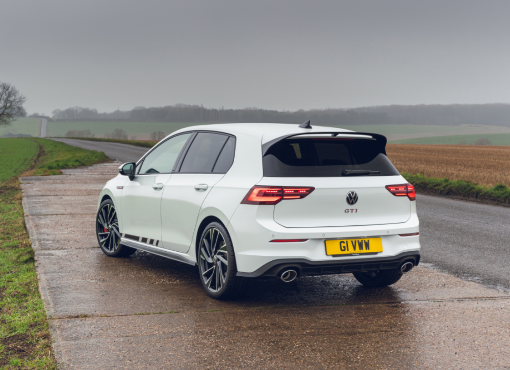 国产高尔夫gti亮相,黑耳朵 红卡钳!动力老样子,情怀居多