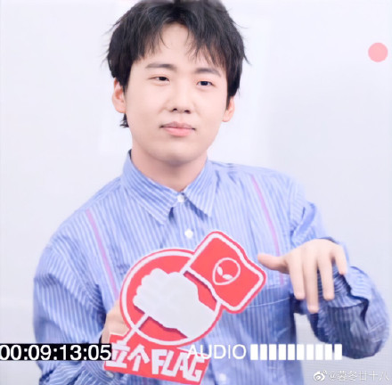 大林子隔空喊话父亲爸爸我可不是个孩子了跳女团舞也太可爱了吧