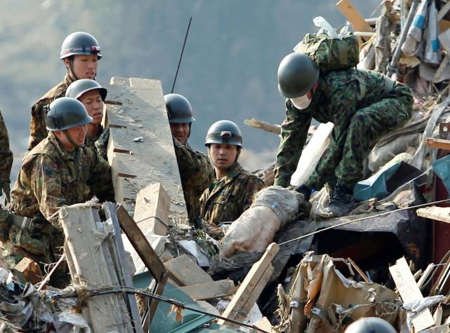 日本311十週年9級地震引發海嘯核洩漏照片回顧無情的災禍