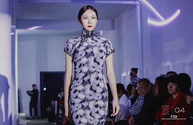 原来,这位00后青岛女孩的美丽并不简单!|王小童