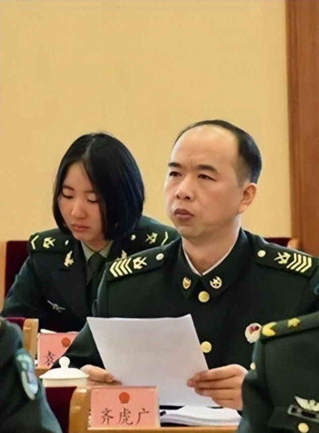 一级军士长齐虎广要二胎当选士兵代表家庭事业双丰收