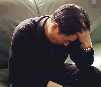 老人|62岁老人持续高热不退，医生告知原因，五个子女没人敢靠近！