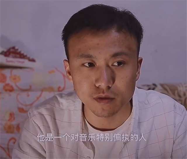 歌手庞麦郎被强制送精神病院，经纪人证实其精神分裂，随时可能自杀（视频/组图） - 3