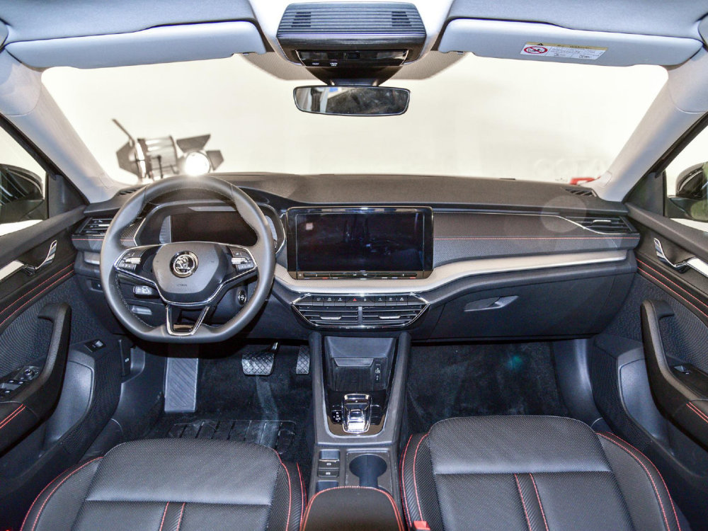 平庸宅男变身精致小伙 斯柯达明锐pro能否重现辉煌?