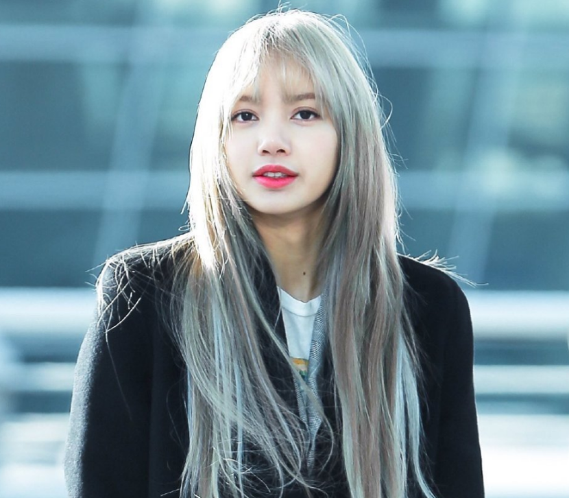 青你3lisa镜头直拍失去了韩系滤镜真人美不美一目了然