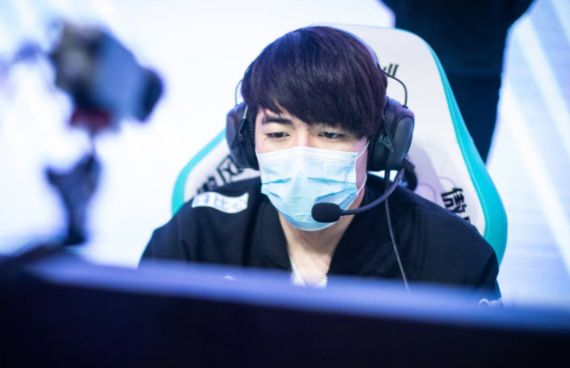 北川大战小鹏fpx冲击连胜