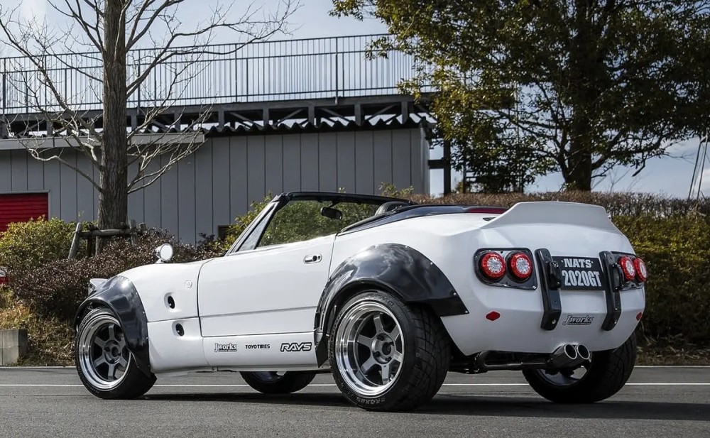 你知道吗?铃木也做过敞篷小跑车