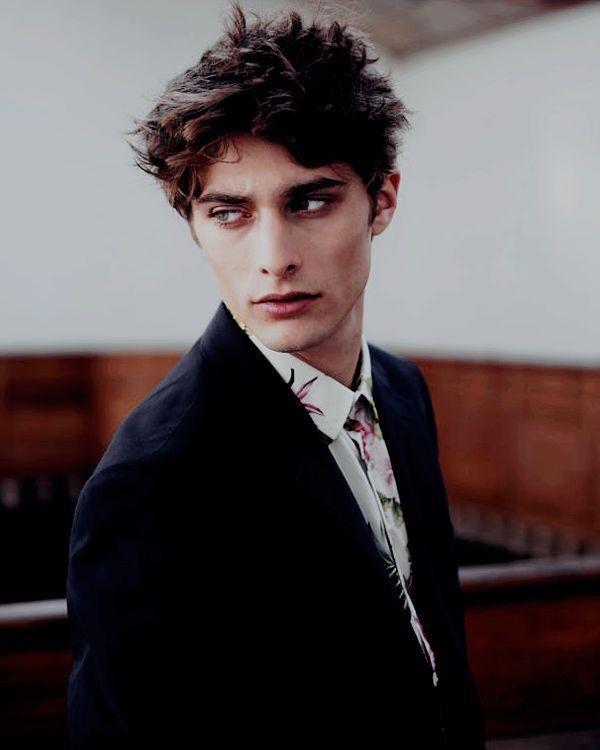 法国英俊男模成最帅伏地魔颜值超绝惊艳火到中国