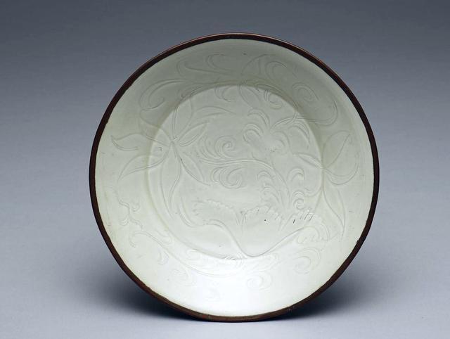 定州白瓷的纹饰,瓷釉特征,及博物馆馆藏传世定窑珍品