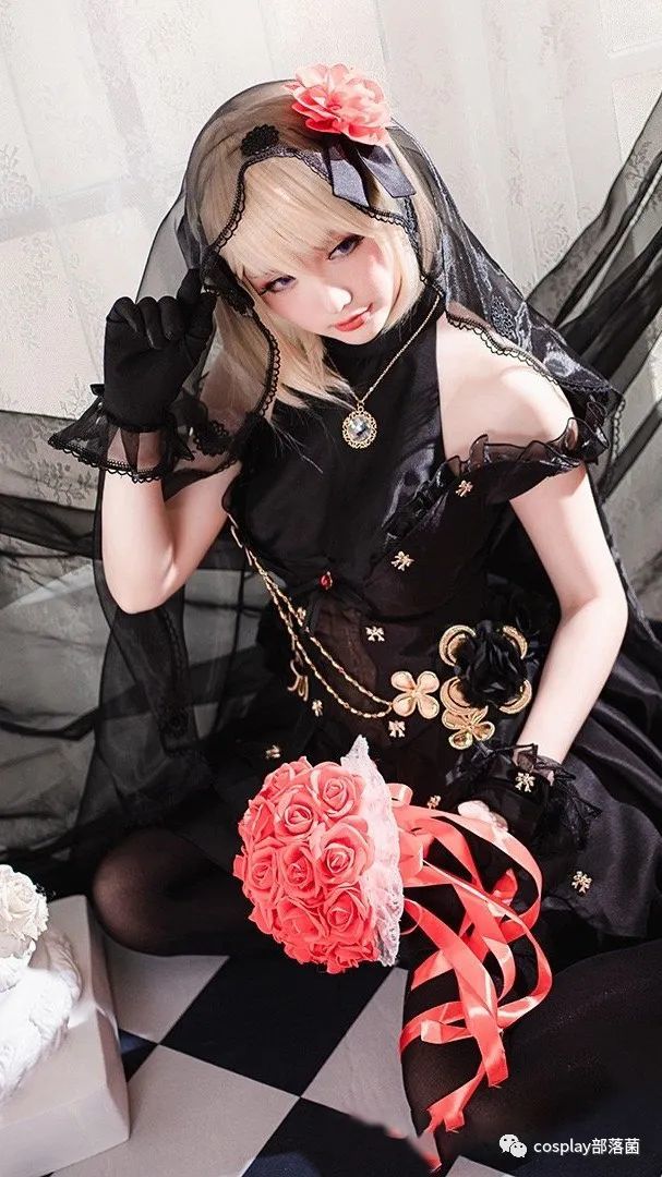 cos:碧蓝航线誓约黑曜的嫁衣cos正片@星之迟迟