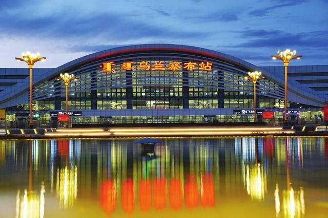 乌兰察布两座火车站介绍