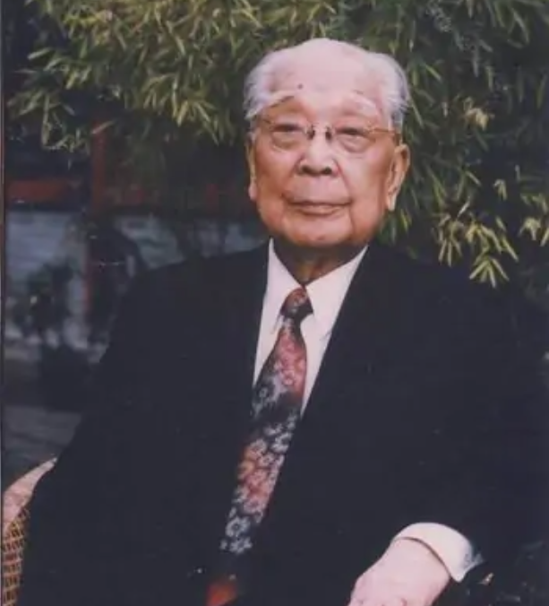 严济慈:徐悲鸿称为科学之光,为何会得到