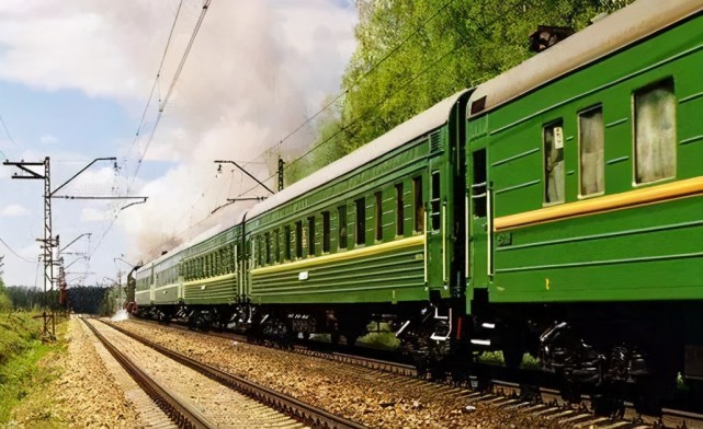 绿皮火车图片 唯美图片