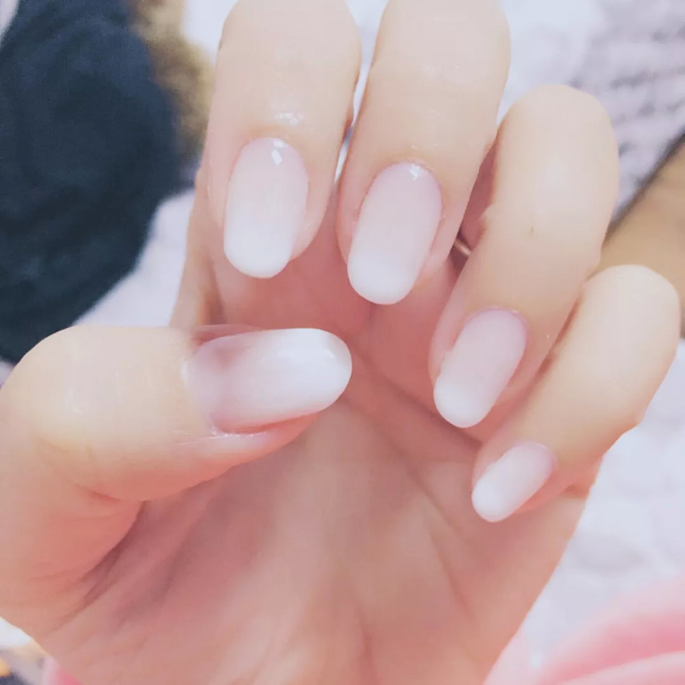 春天做款透明感美甲简直太美了