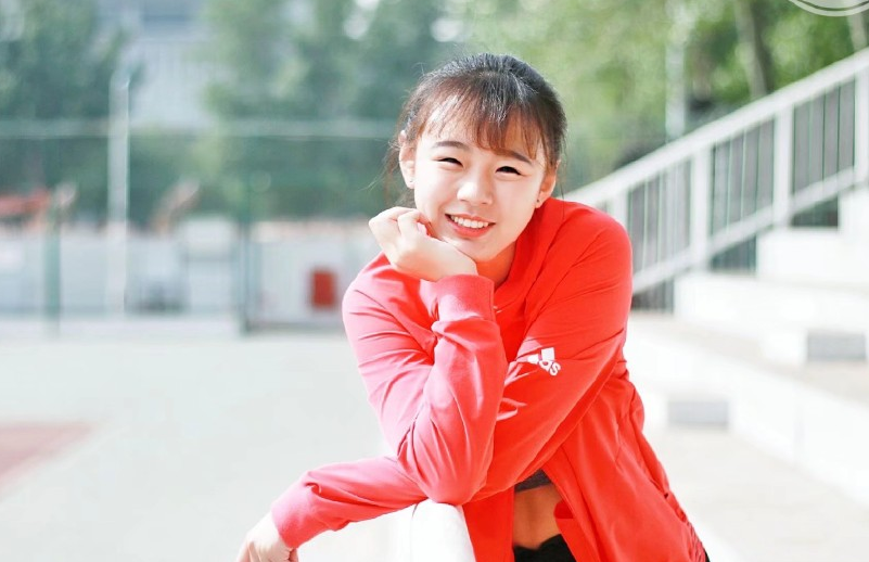 赵芸一颜值很高,颇有观众缘,尤其是单从面试镜头中都