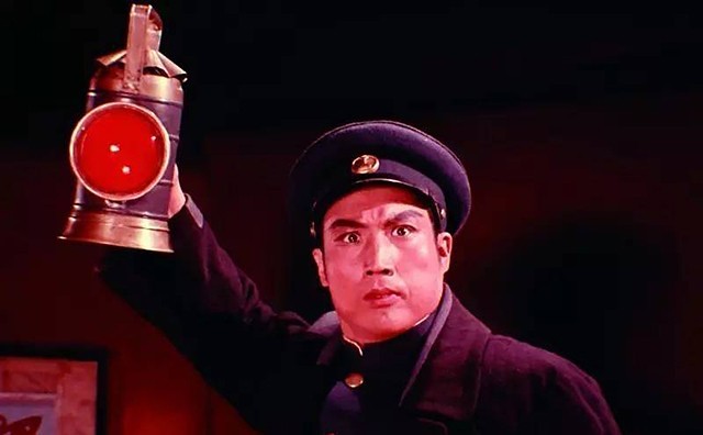 曾任文化部副部长红灯记里演李玉和的钱浩梁后来如何