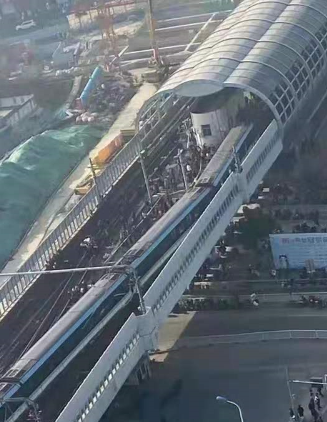 南京地铁挤岔掉道脱轨原因曝光