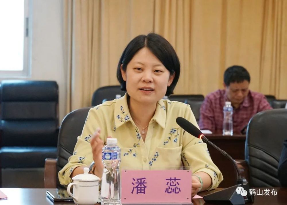 南方医科大学珠江医院院长王前,鹤山市副市长潘蕊以及有关人员参加了