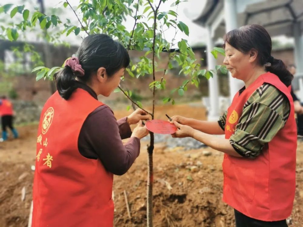 20213/12ingspr新羅區委文明辦,鐵山鎮的新時代文明實踐的志願者們,在